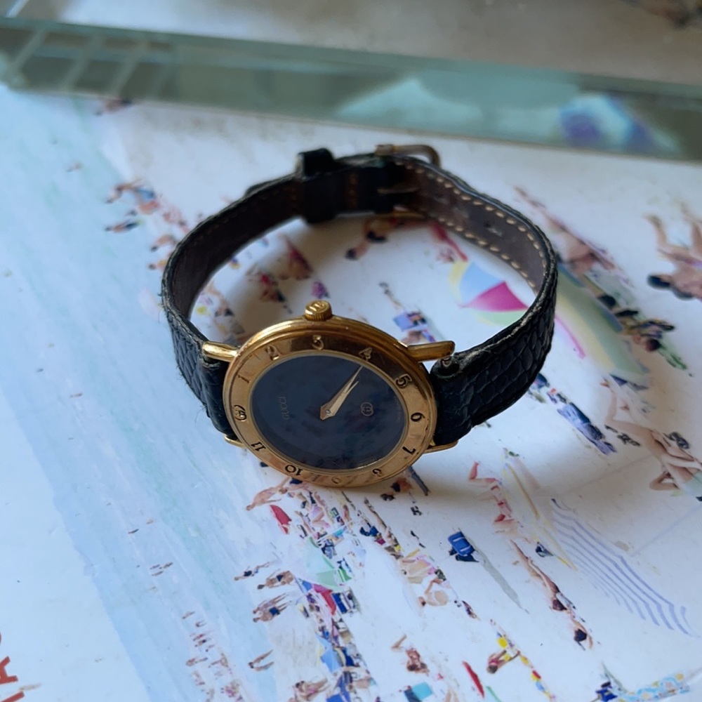 Ladies vintage Gucci watch - Picture 11 of 11